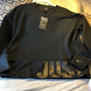 Nike dry black sweater women S